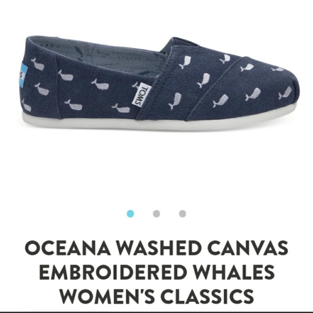 NWT Toms Classic Shoes Navy with Whale Embroidery